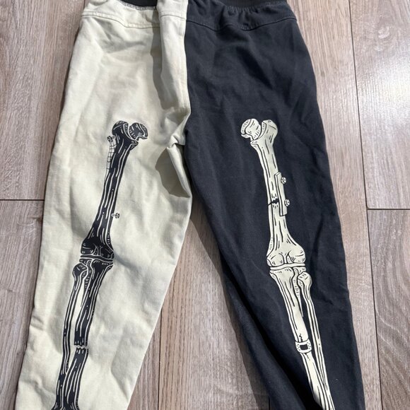 Skelly Relaxed Fit Joggers - Picture 2 of 6